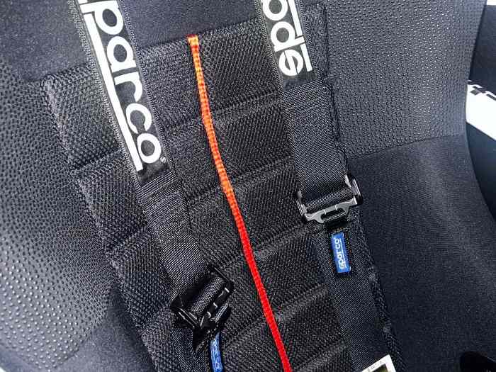 Sabelt Tauros + Sparco Rev GRP Light + Harnais Sparco 3