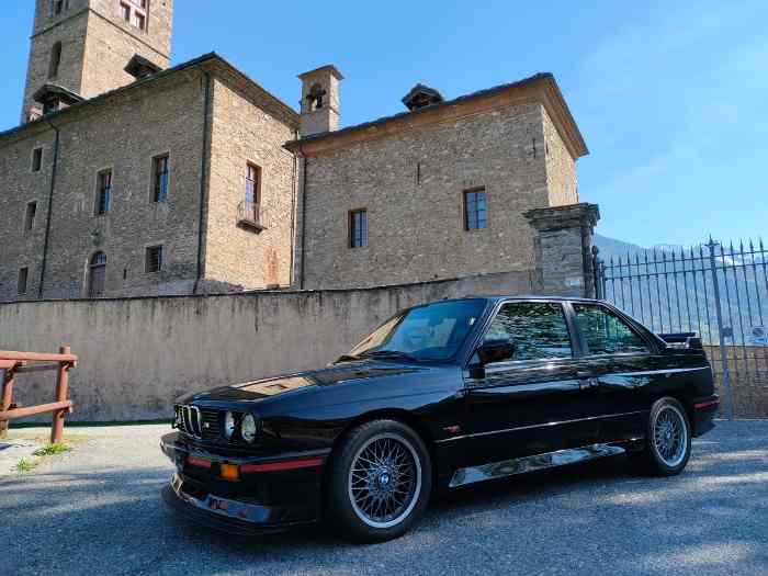 BMW M3 E30 2.5 SPORT EVO 3 5