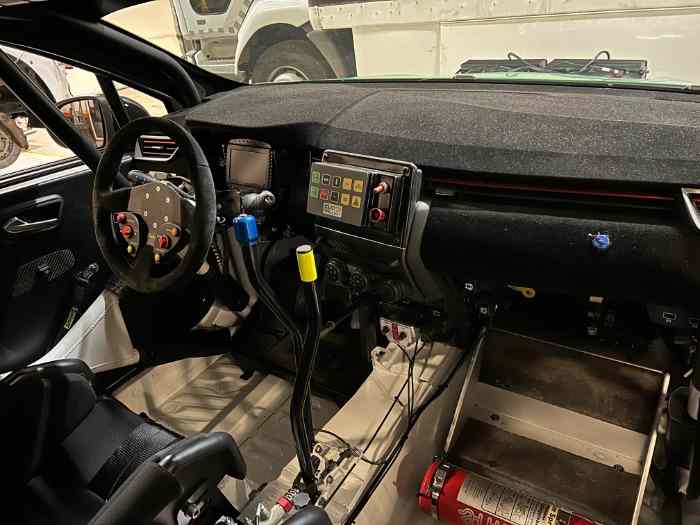GILBERT COMPETITION / CLIO V RALLY3 2
