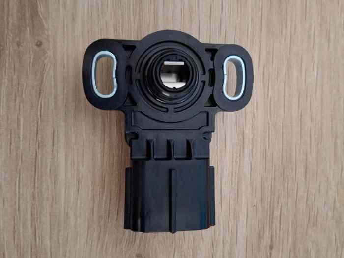 Capteur TPS Yamaha R1 MT-09 MT-10 Tracer 9... 1
