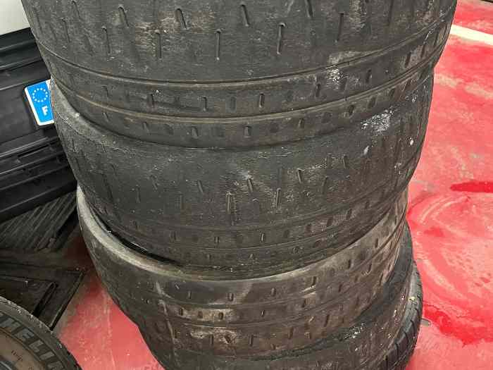 Pneus Pirelli