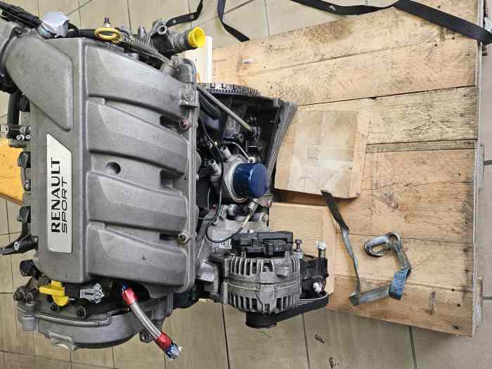 moteur clio R3 max