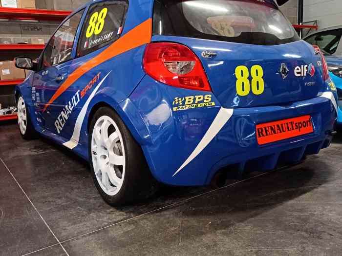 Clio 3 Maxi F2000
