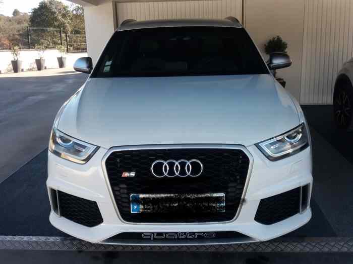 Audi RS Q3 .