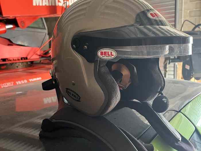 Casque est Hans
