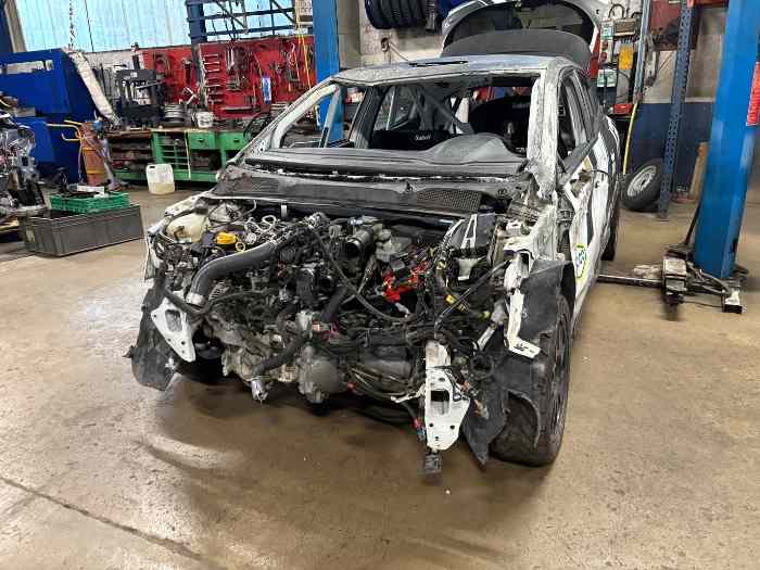 Clio rally5 accidenté 3