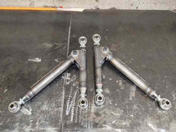 2 Triangle rotuler 206 S16 RC