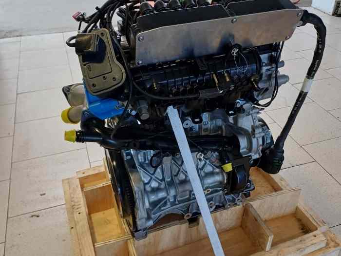 Moteur neuf Peugeot 208 rally 4 3