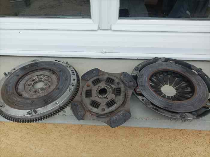 Volant moteur allégé+ embrayage compétition Toyota 3