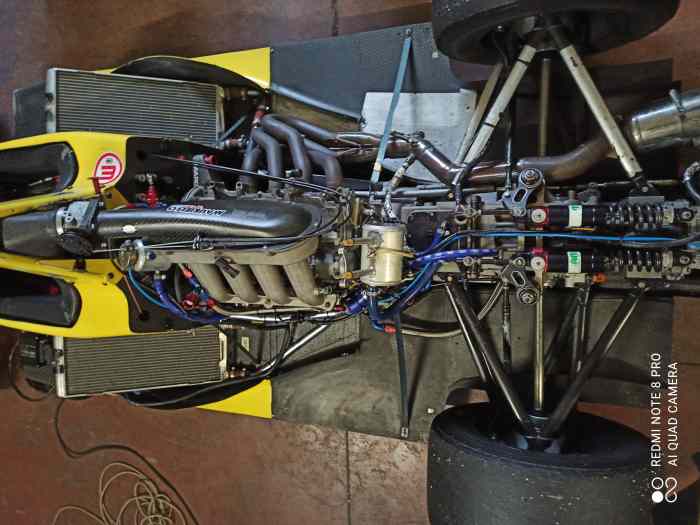 Vendo Formula Renault 2000iq 1