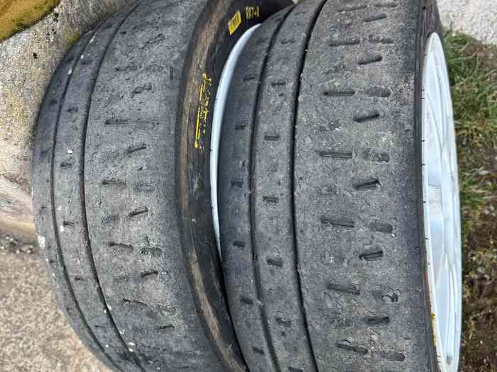 Pneus Pirelli 17 pouces 1