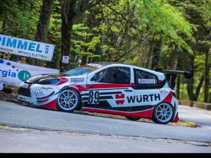Renault Clio E1 rs 2000 4