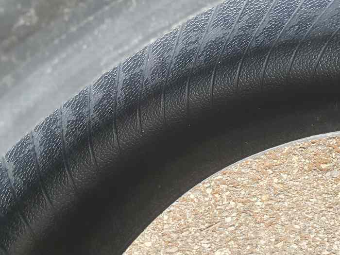 Pneus Pirelli RKW7A 17p 3