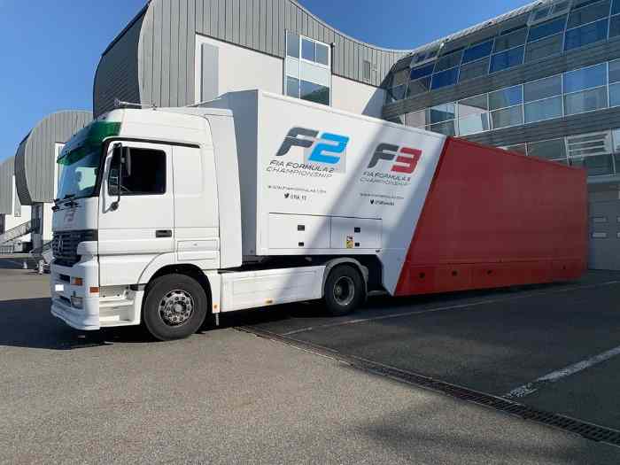 Semi remorque course + tracteur