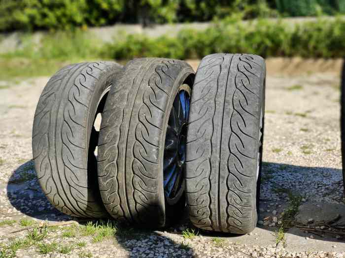 Pneus Yokohama 195/50 R15 1