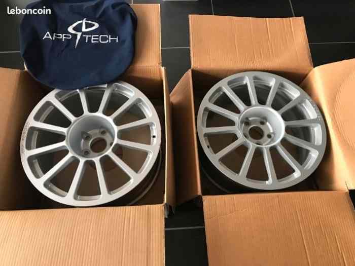 1 paire de Jantes forgées Megane Trophy 9x18 2