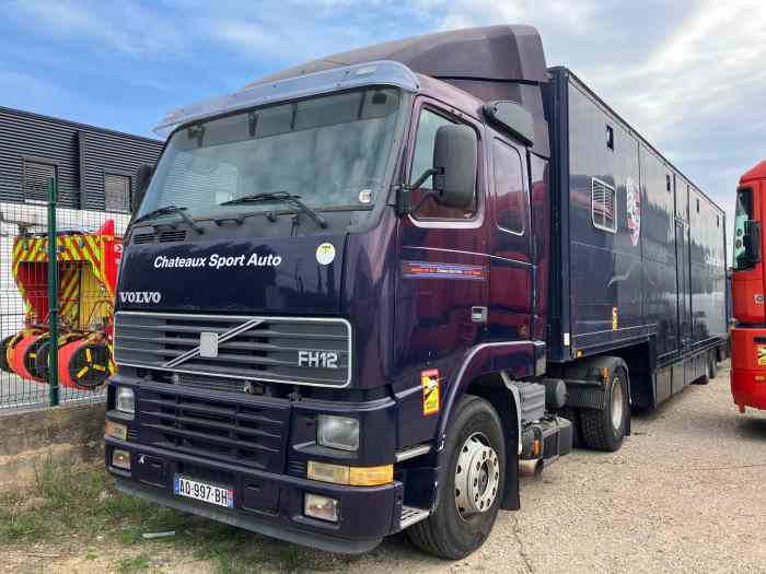VENDS ENSEMBLE TRACTEUR +REMORQUE