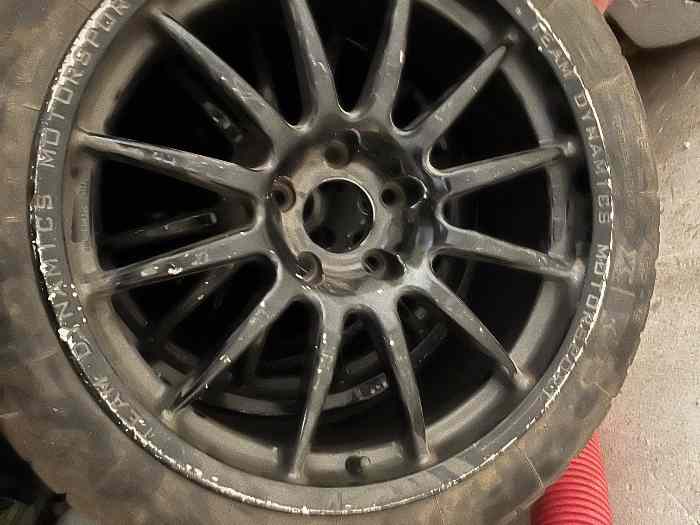 Vends jantes 8x18 Team Dynamics Motors...