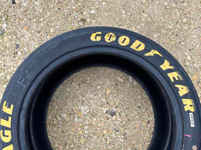 Pneus slick GOOD YEAR 265/65X18 CIRCUIT 1