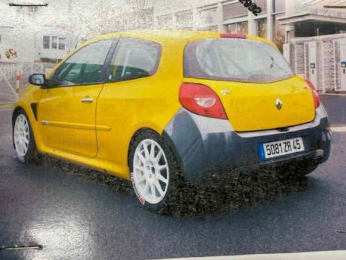 CLIO R3 ACC ACCIDENTE 1