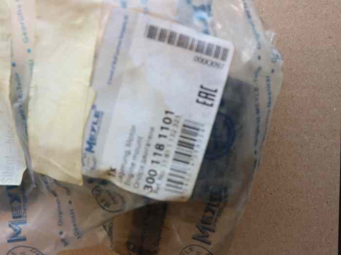 deux silent bloc d origine pour bmw e21 ref. 3001181101 MEYLE 3