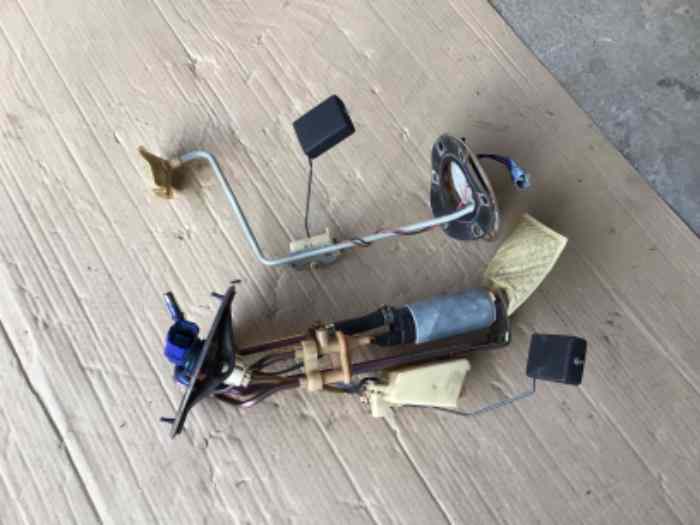 Pompe à essence Subaru 1