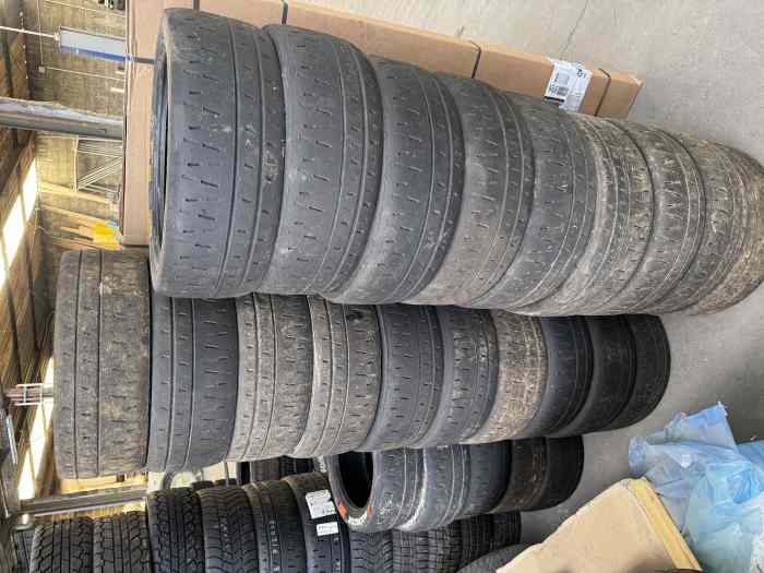 lots de Pneus PIRELLI RA7+ 17 POUCES
