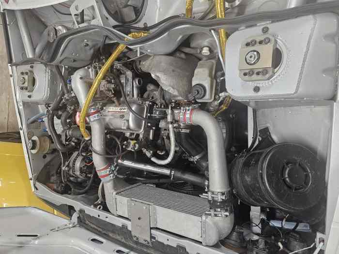 vends r 11 turbo groupe A vhc 1