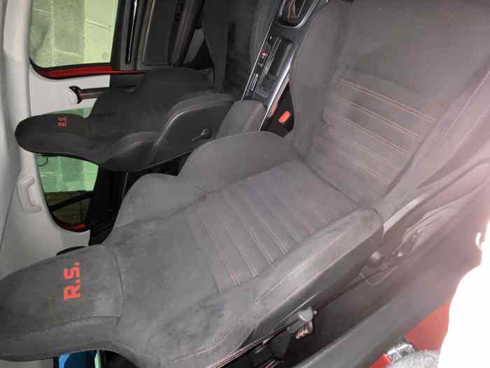 RENAULT MEGANE 4 RS 280CH 3