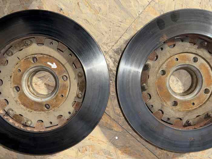 Disque frein sur bol 208 R2