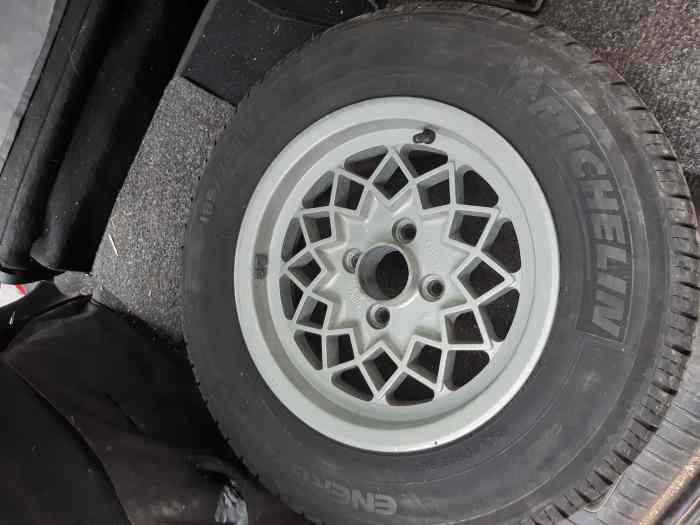 Roues complètes pour BMW 2002 1
