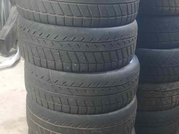 Pneus Michelin 16 Asphate 1