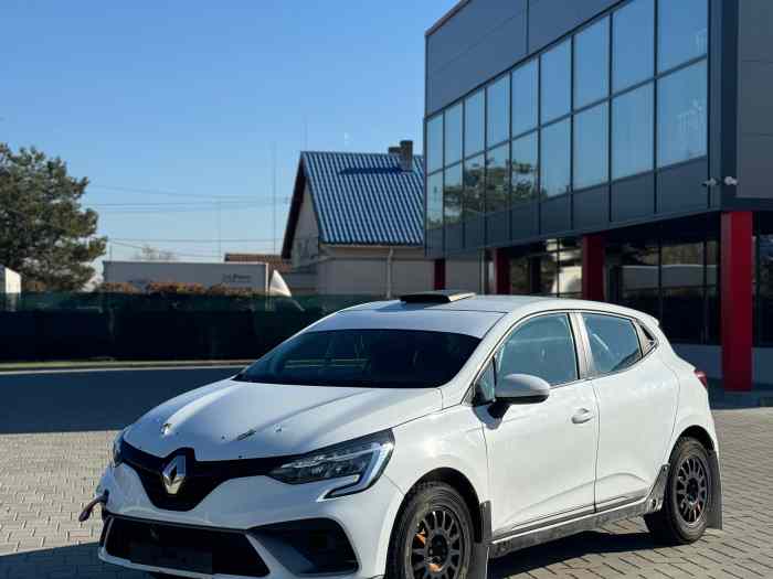 Renault Clio Rally5