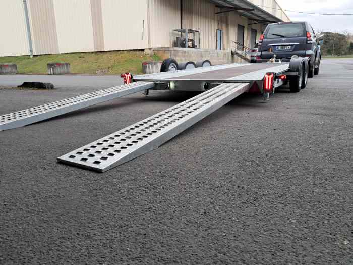 ***EN STOCK*** Remorque plateau Premium PRG TRAILERS E-tech 488cm x 200cm 1