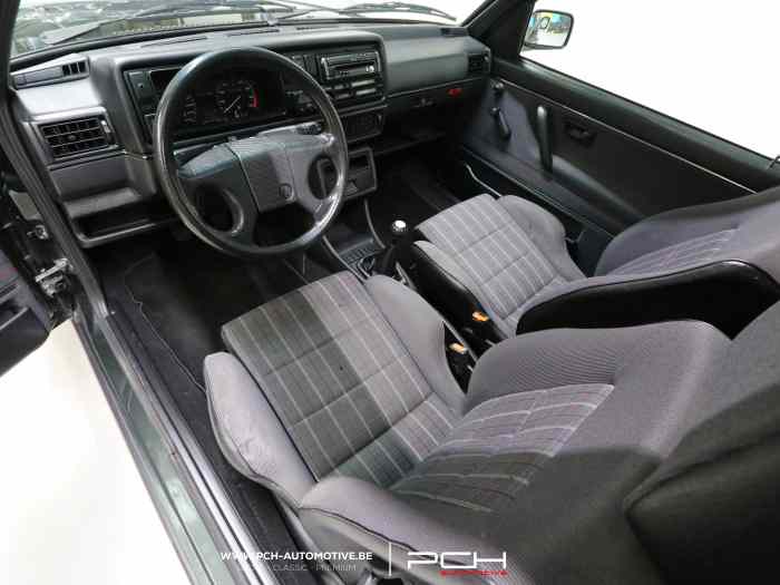 VOLKSWAGEN Golf GTI 16v 1.8 139cv + Toit Ouvrant - Fully Restored ! - 223.000 Kms - 1990 3