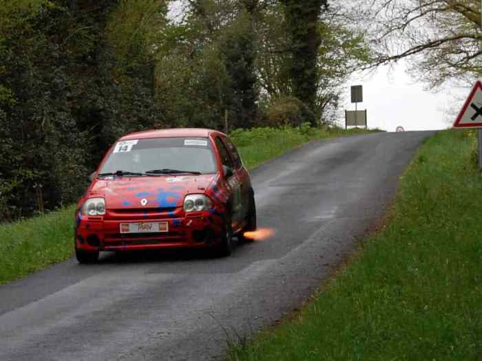 Clio f2000 4