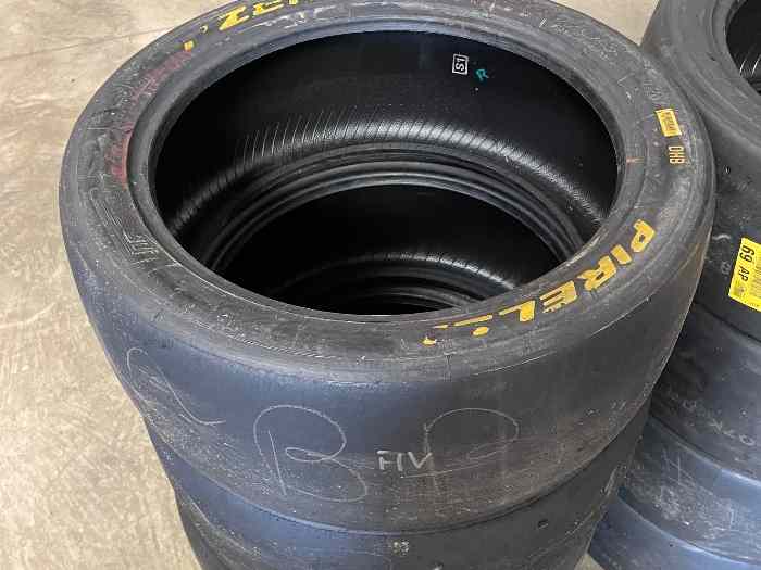 Pneu circuit Michelin Pirelli 3