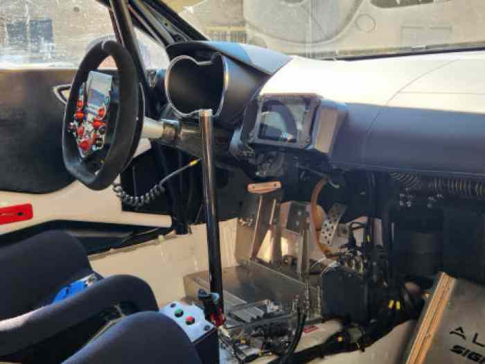 Tres belle ALPINE RGT cause rallye terre 1