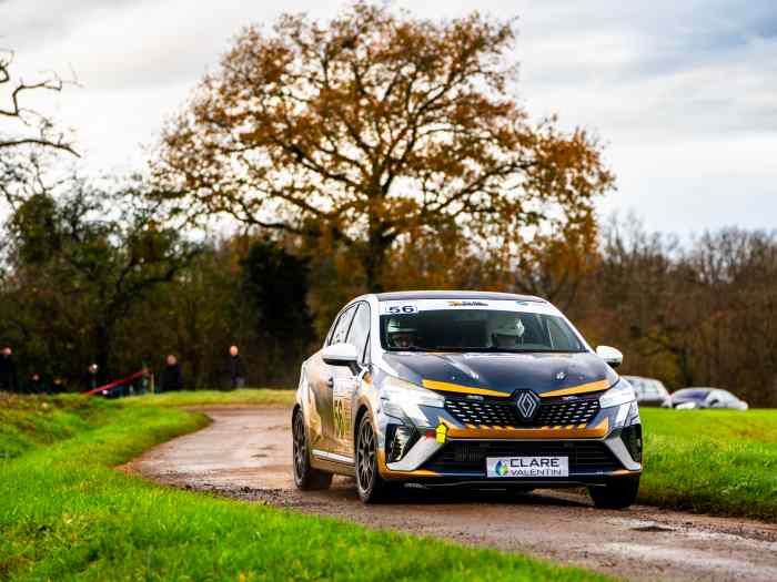 RENAULT CLIO V FR6 dispo RALLYE DE BAL...