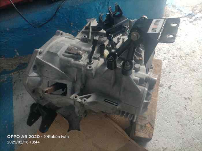Mitsubishi Lancer Evo 10 2