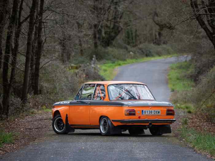 BMW 2002 2