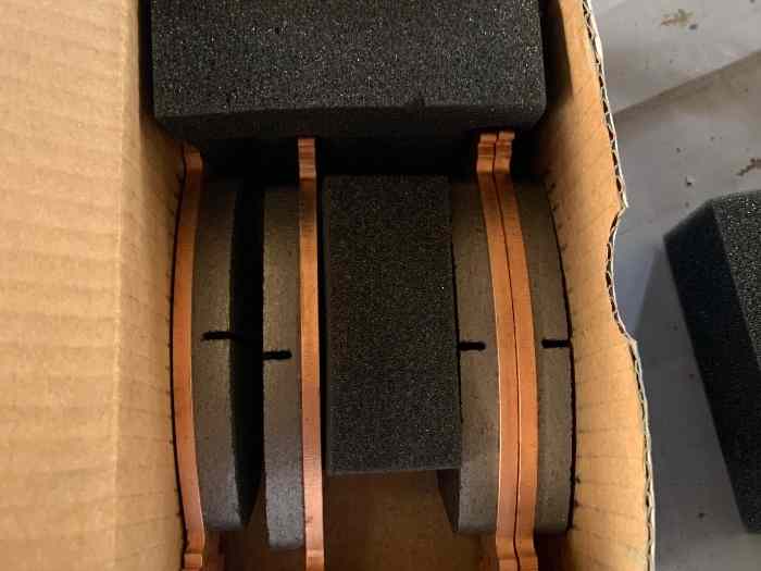 Plaquettes de freins avant neuves CL-4017 RC6 1