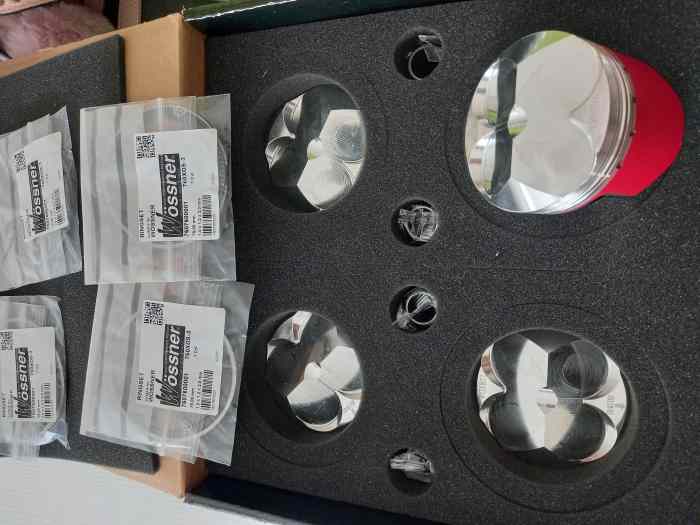 pistons Wossner TU1400/16 neufs