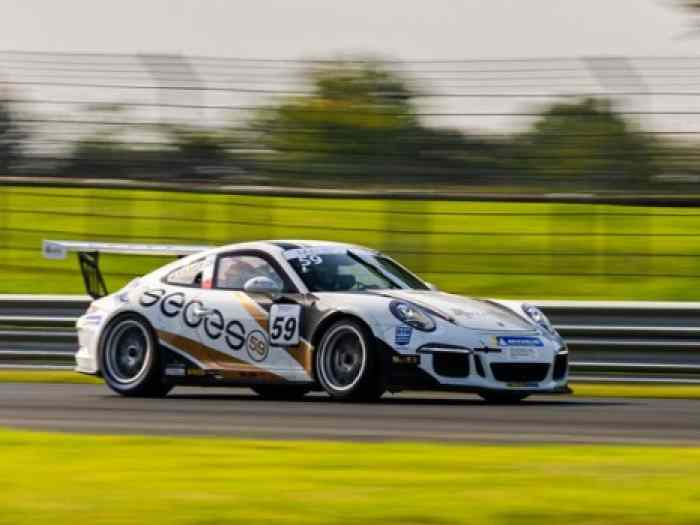 Porsche 991 Cup 2016 3
