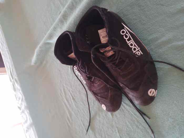 CHAUSSURES
