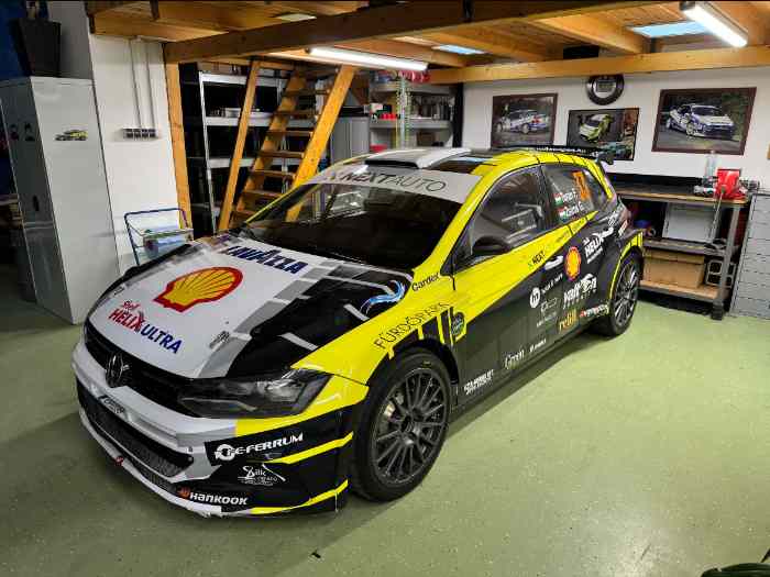 Polo r5