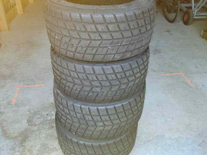 Pneus Pirelli pluie 13 pouces 2
