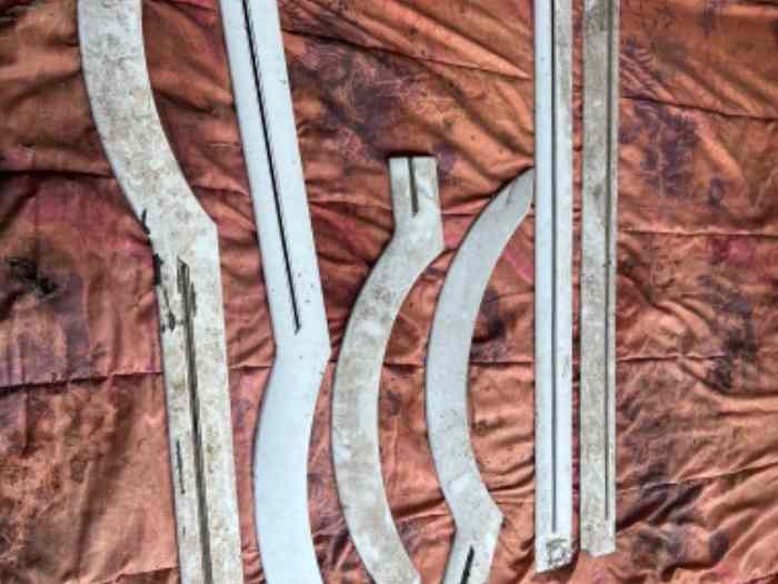 Lot de Pièces pour cent six 2