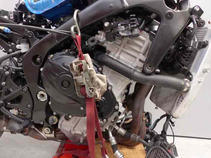 Moteur gsxr1000 2022 tournant 1