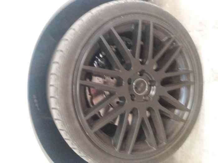 Audi RS Q3 . 3